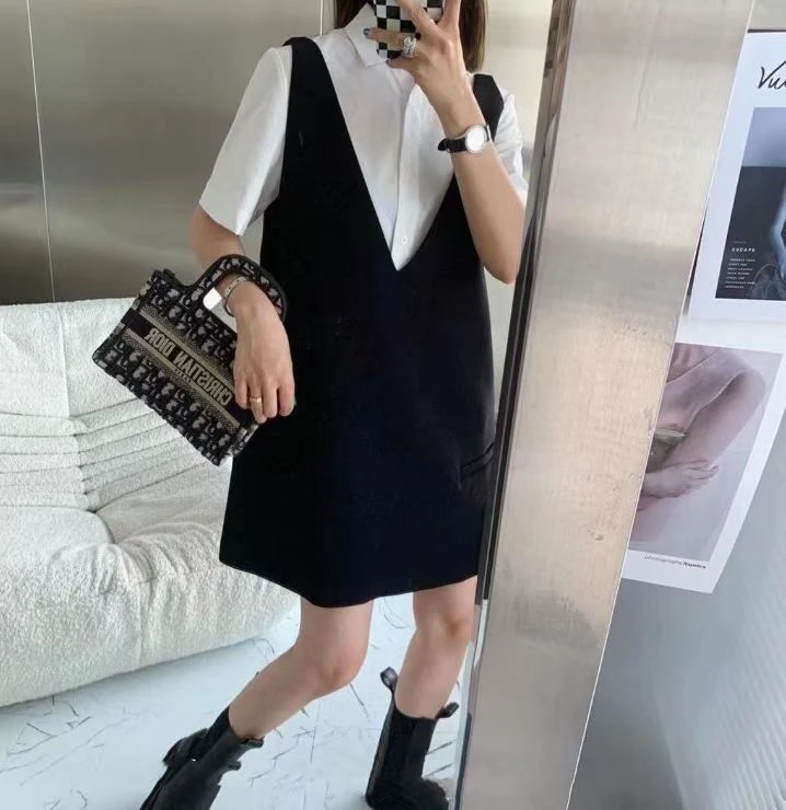 7DHC23157 连衣裙V领