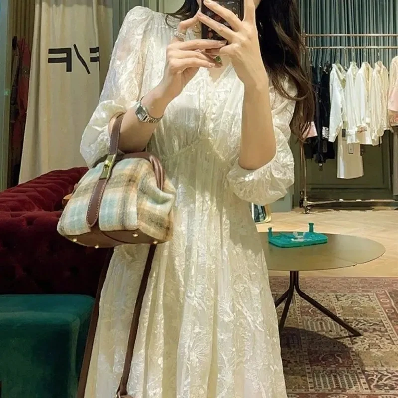 2025法式高级超好看气质高端精致小众设计修身夏季连衣裙