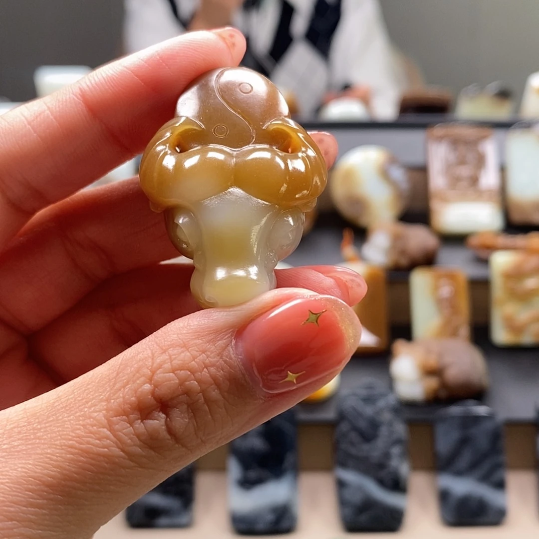 未镶嵌和田玉挂件