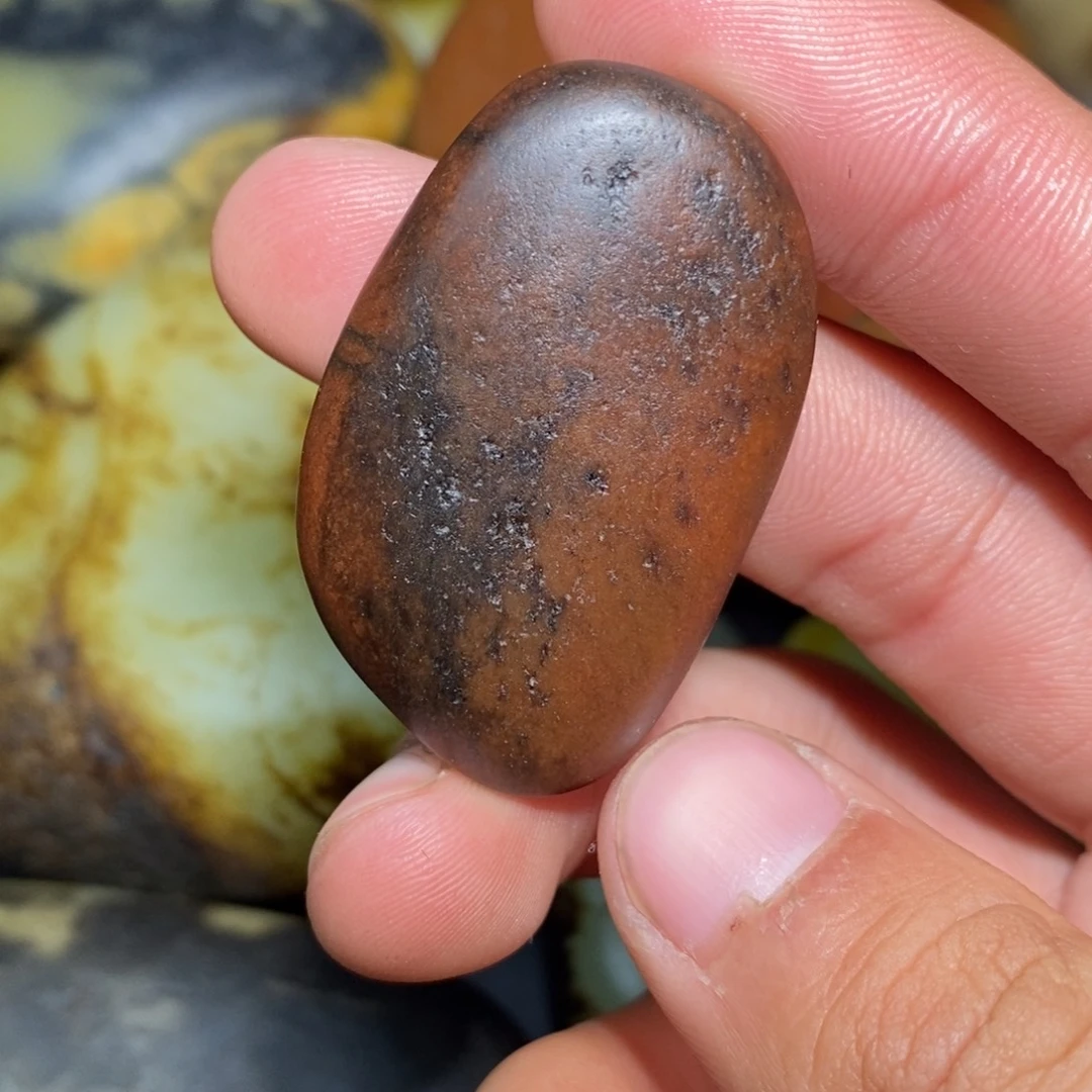 和田玉未镶嵌珠宝奇石