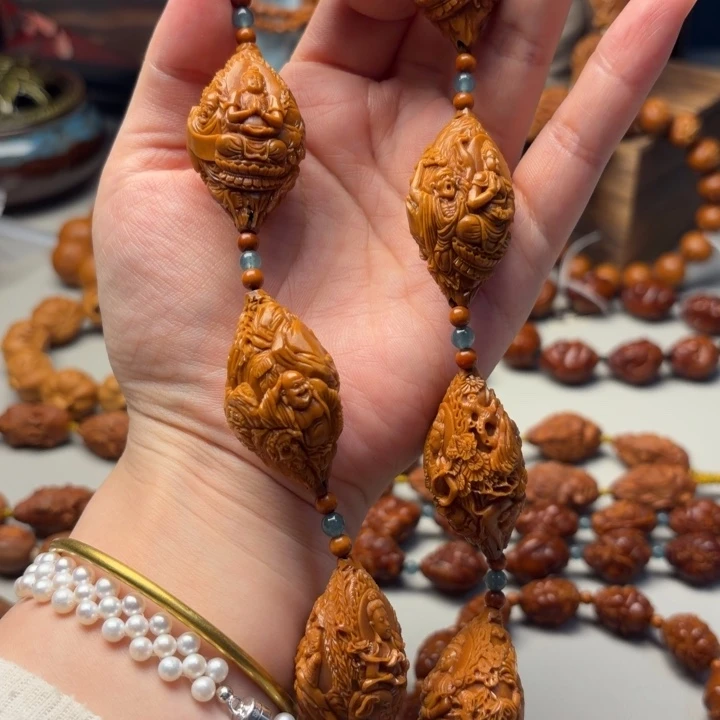 刘***。手串/手链橄榄核18罗汉