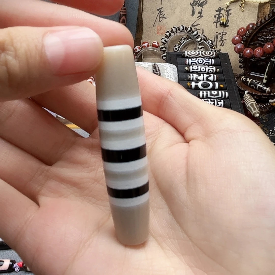 依***呀合金颈饰玛瑙/玉髓