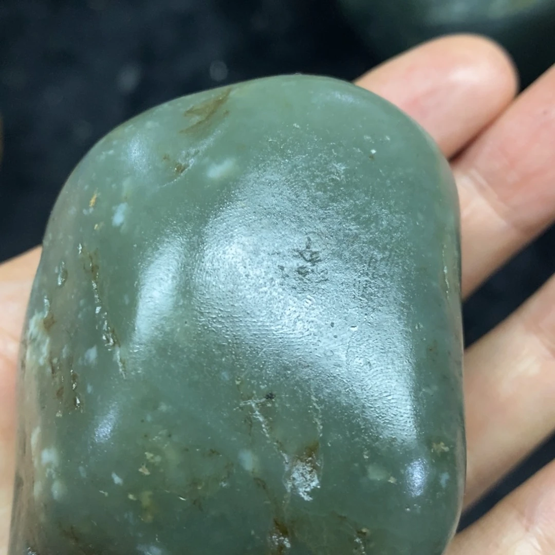 未镶嵌和田玉（糖玉）挂件