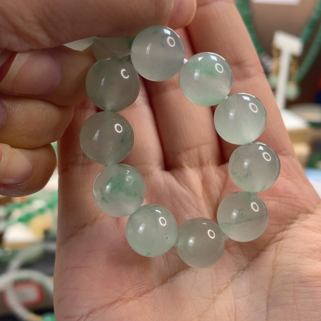 不***板石英质玉手链未镶嵌