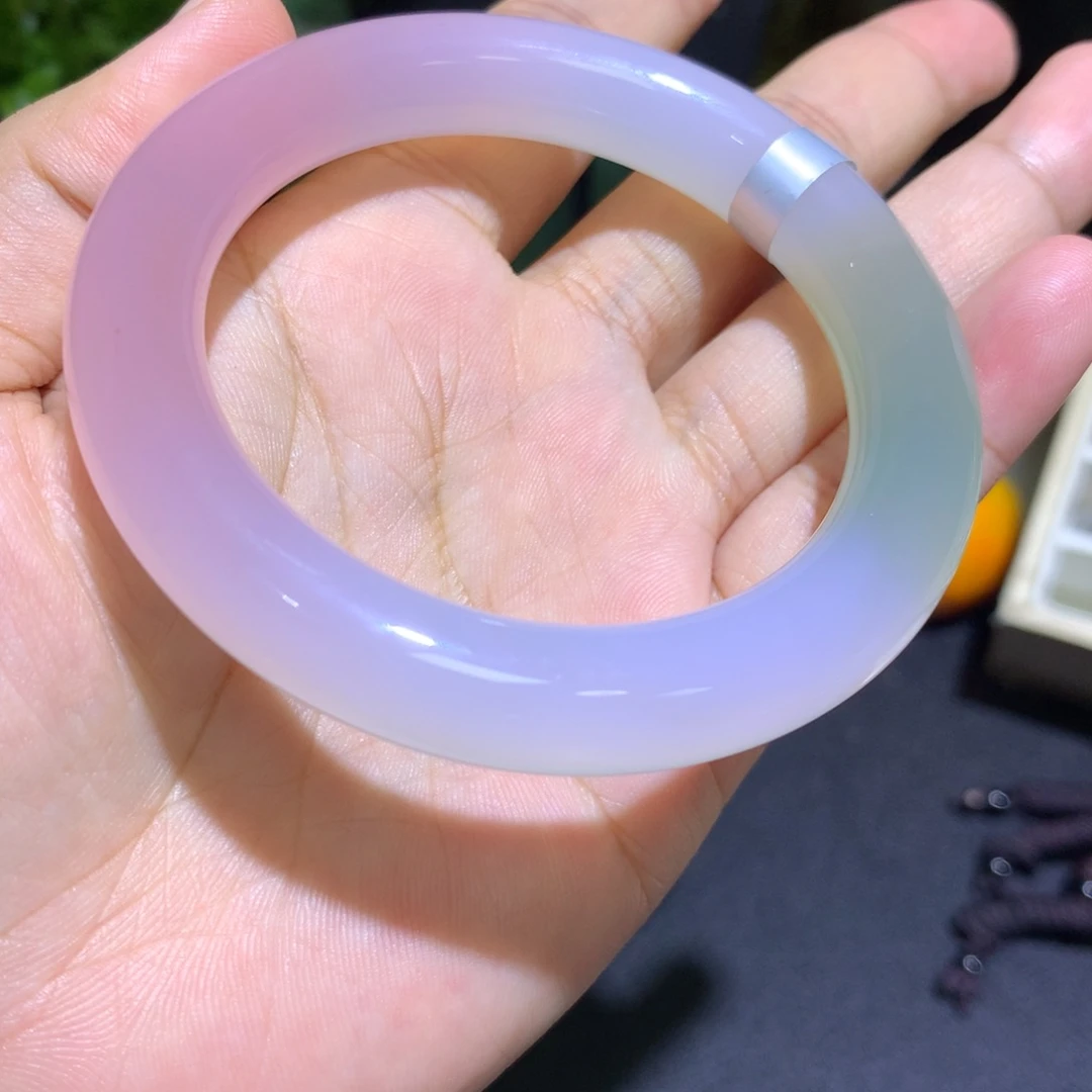 玛瑙/玉髓未镶嵌手镯粉黛