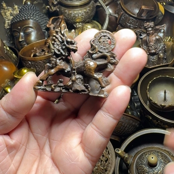 铜器摆件收收藏藏