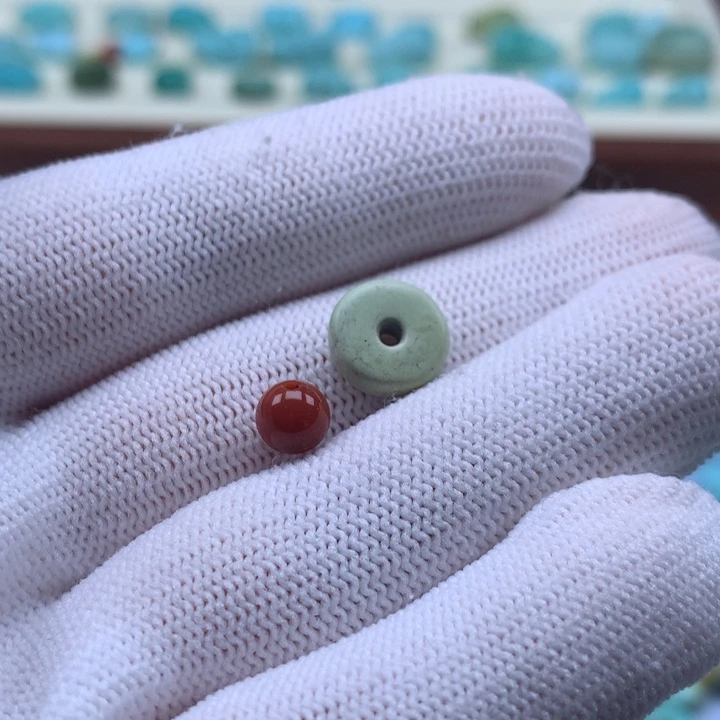 南红玛瑙未镶嵌珠宝奇石