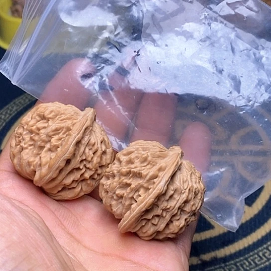 【闪购商品】文玩核桃吊坠篓子