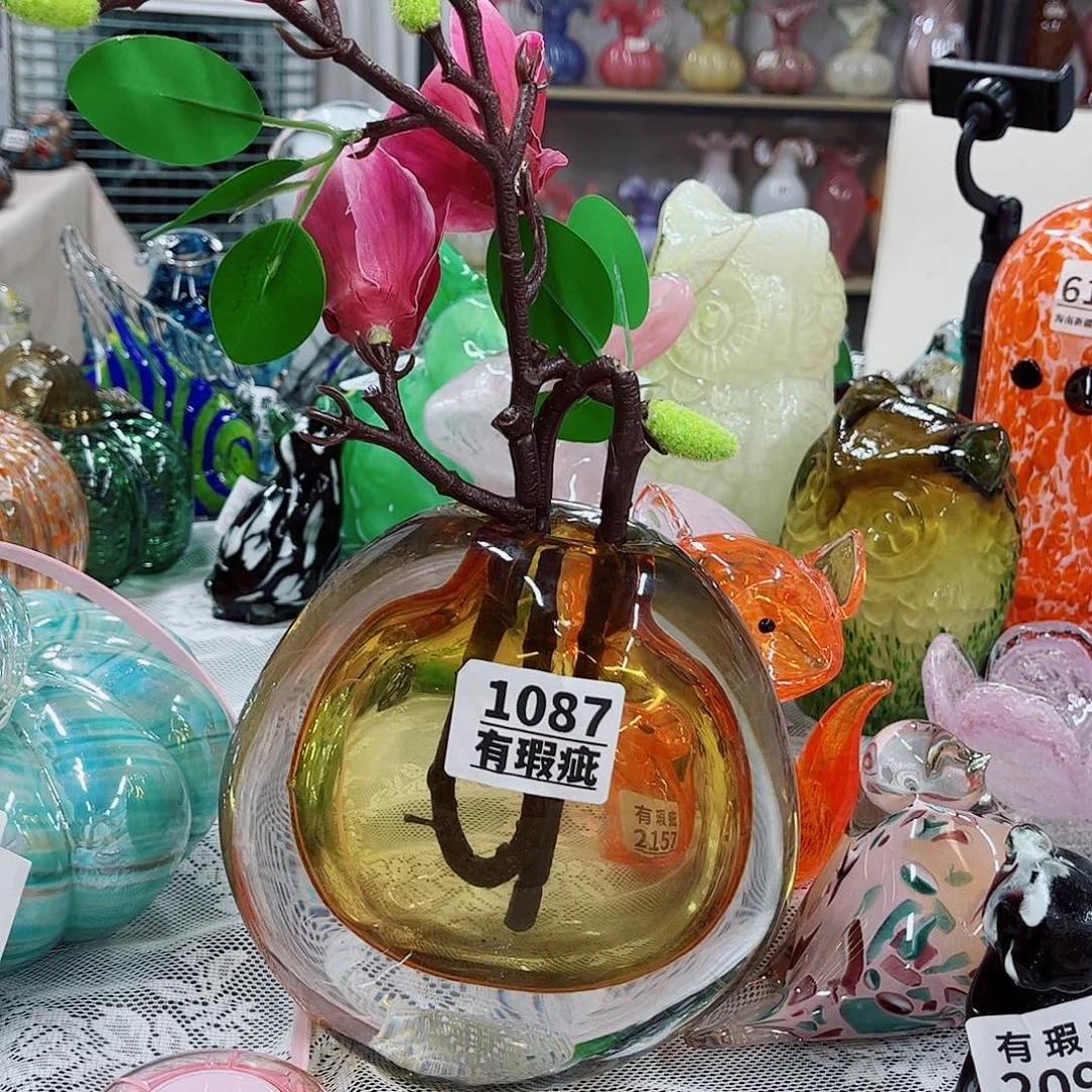 1087 家悦美居琉璃花瓶瑕疵