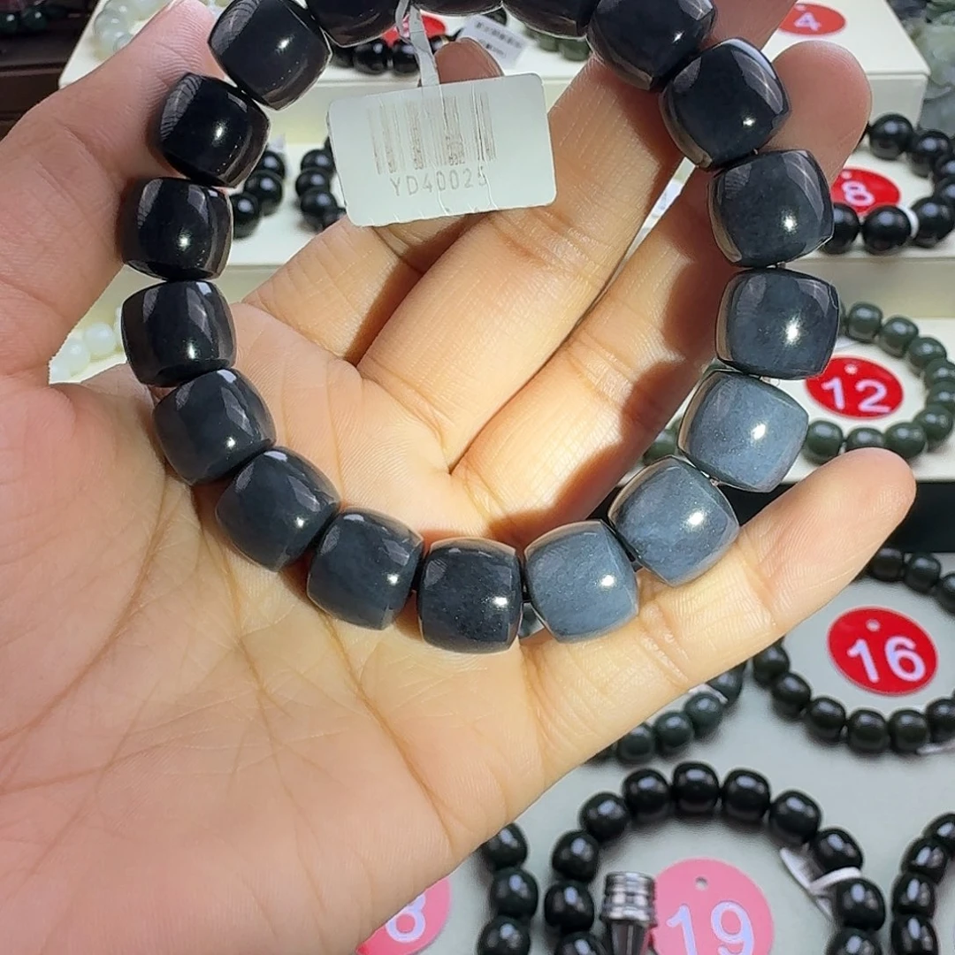 和田玉未镶嵌手串