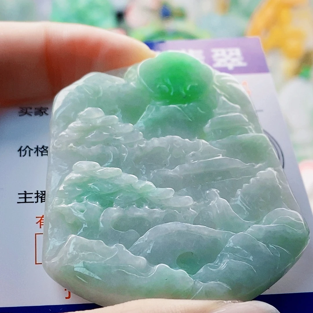 吊坠(不含链)未镶嵌翡翠