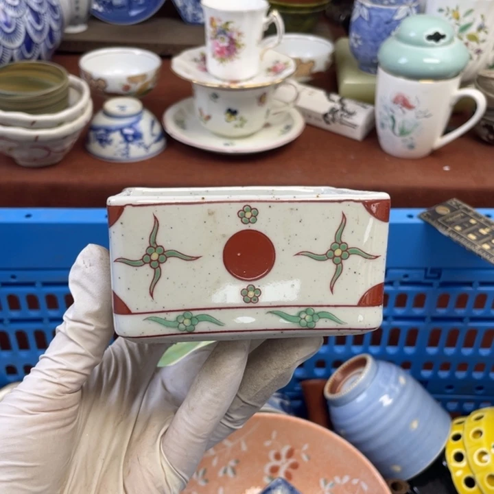 他家瓷器真美…开播了