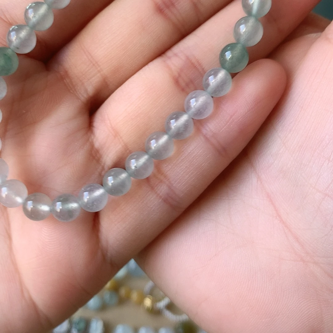 翡翠未镶嵌颈饰手串