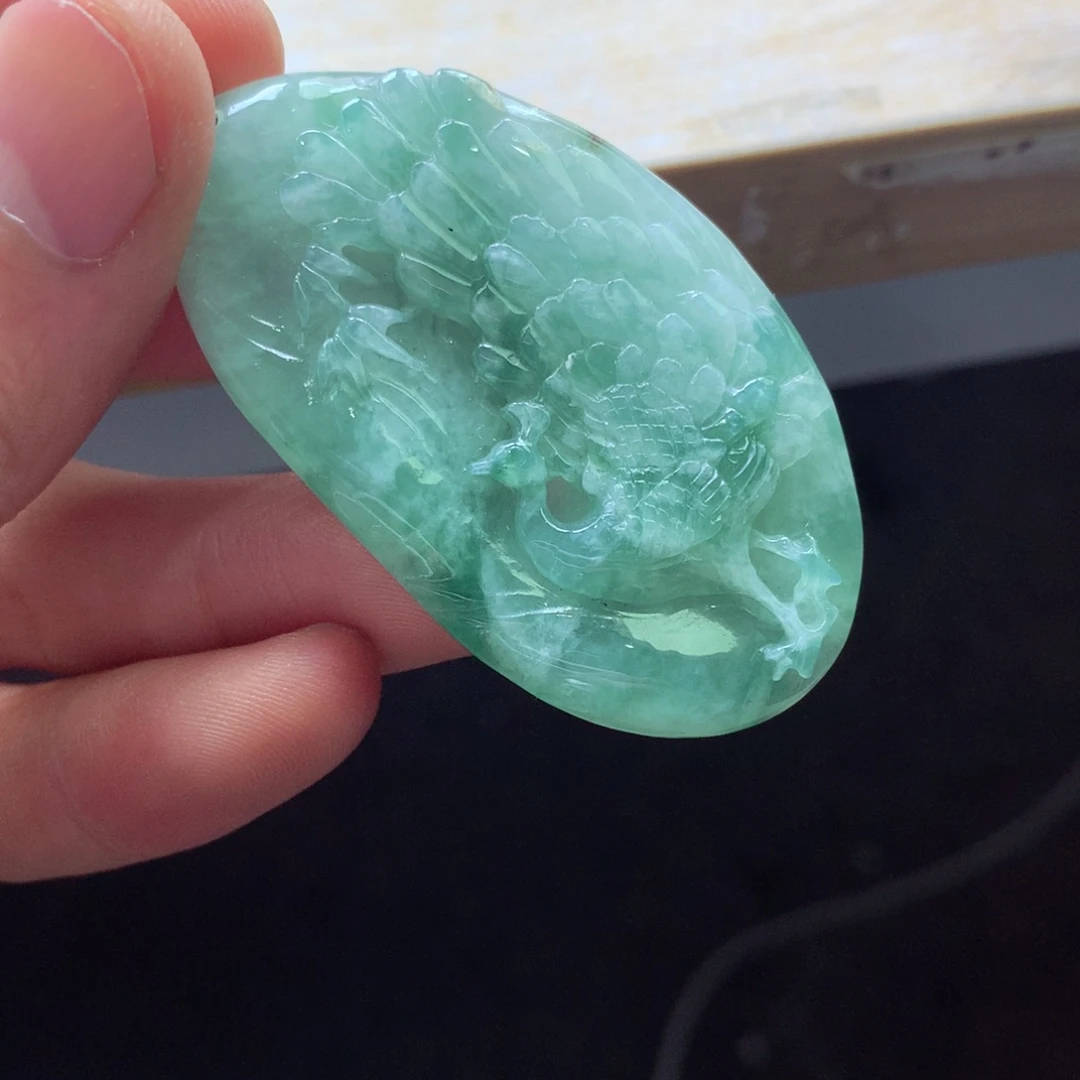 翡翠颈饰未镶嵌吊坠