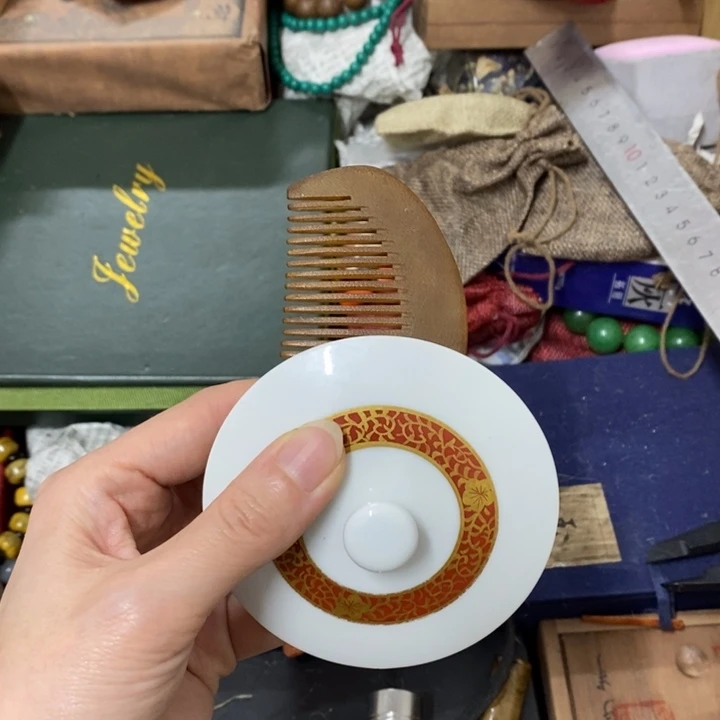 瓷片哈中古工艺品一件