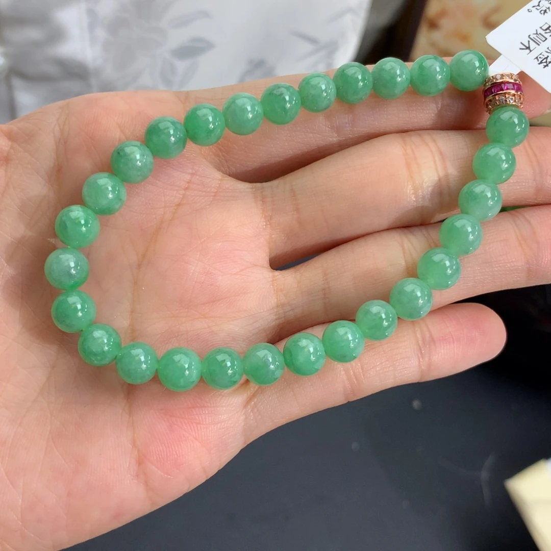 翡翠未镶嵌手串卡6.6细润果绿手串