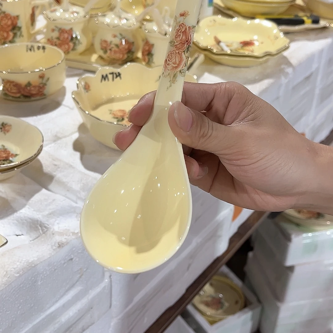 星博陶瓷有限公司