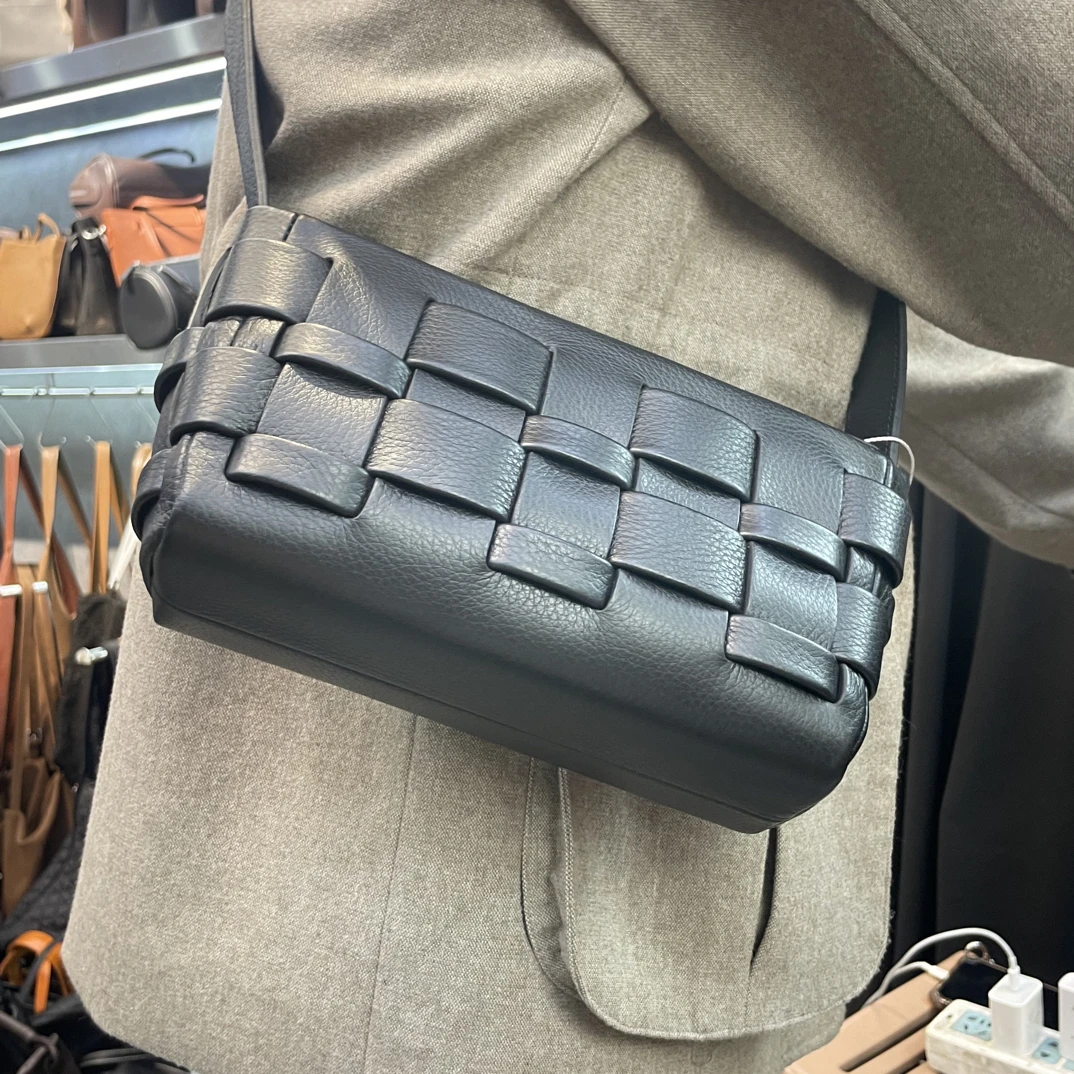 复古手工编织小方包韩系简约单肩斜挎包通勤百搭款