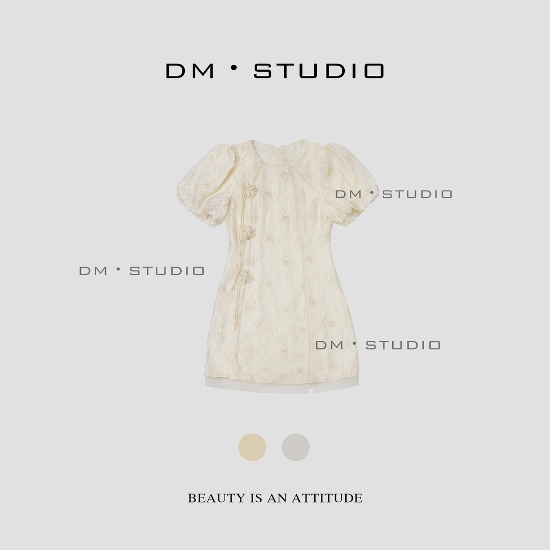 DM•STUDIO/优雅珍珠边亮丝泡泡袖拉链连衣裙（24SS0148L）