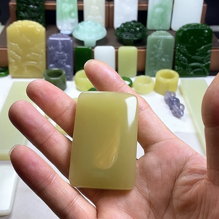 和田玉未镶嵌珠宝奇石