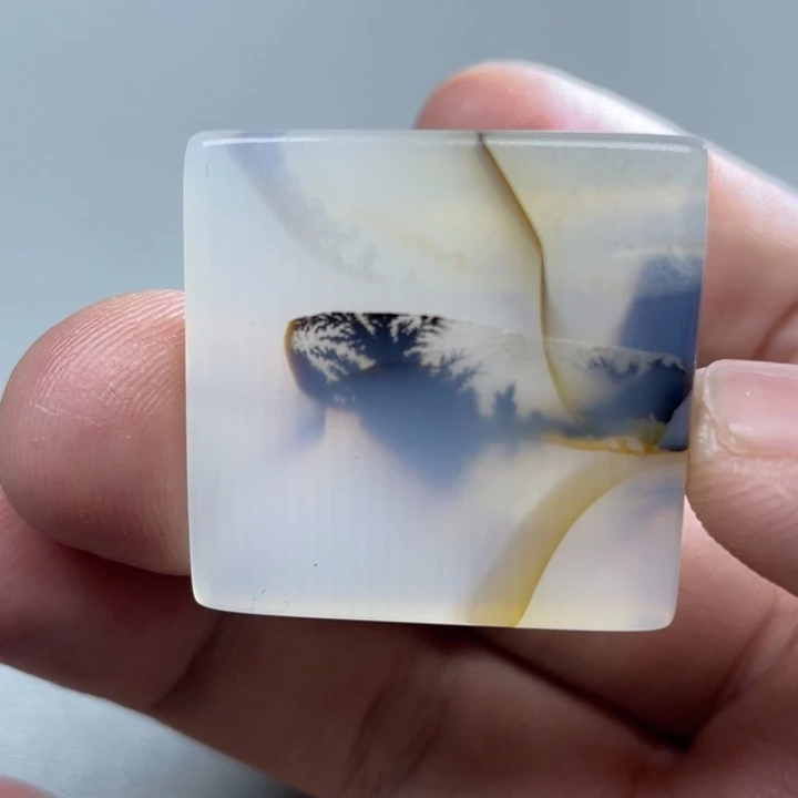 玛瑙/玉髓颈饰未镶嵌石*