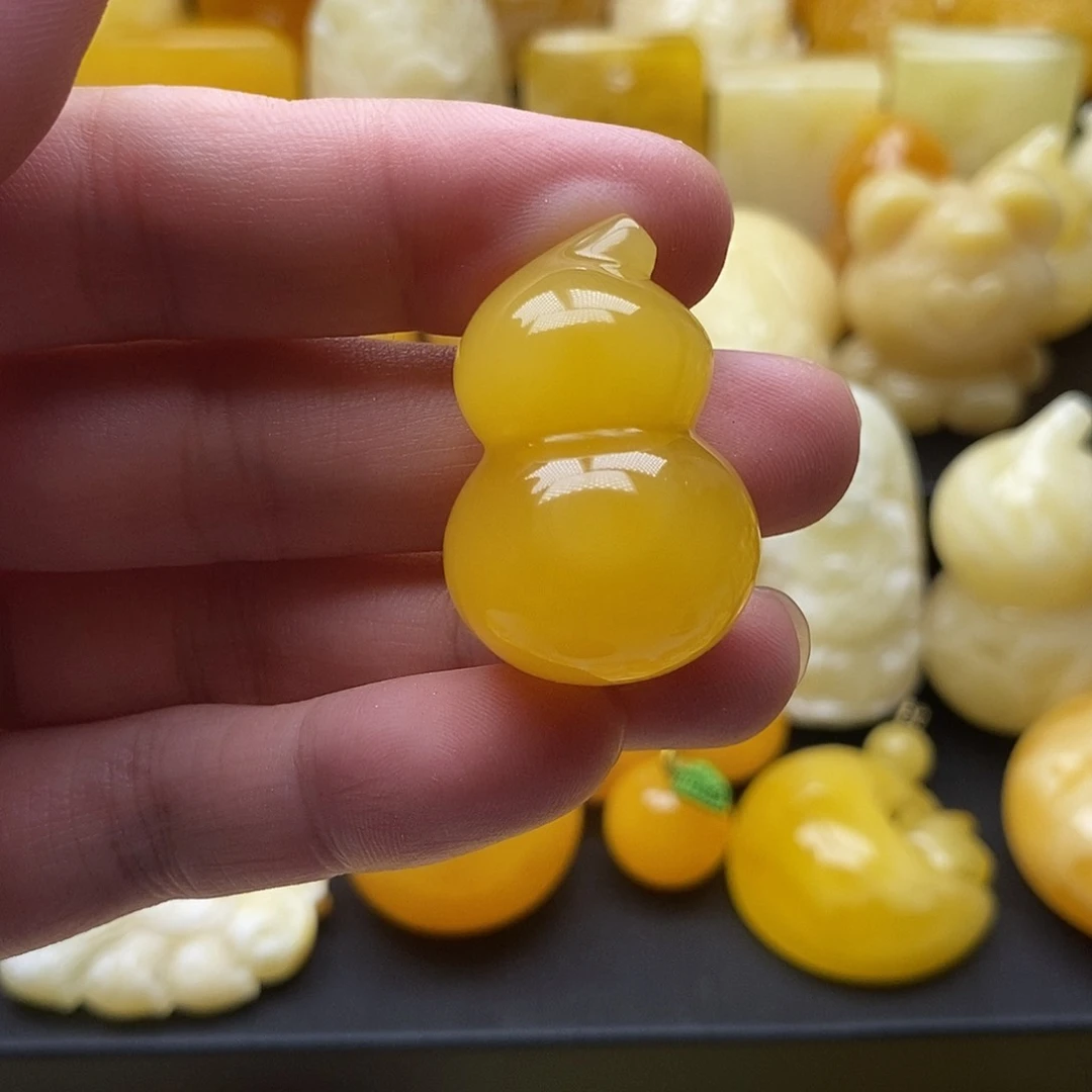 琥珀颈饰未镶嵌琥珀蜜蜡吊坠