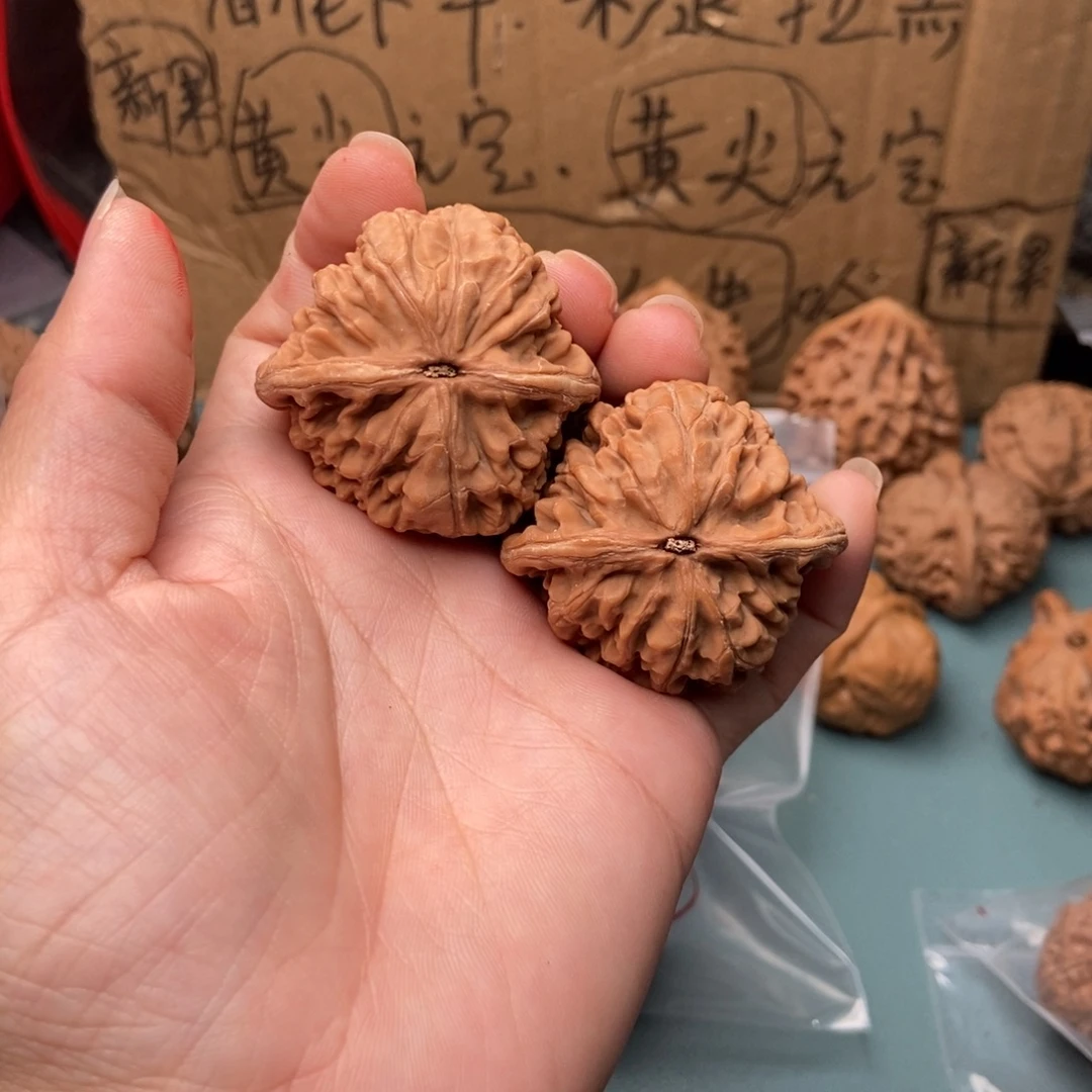 人***n文玩核桃吊坠凤凰台83