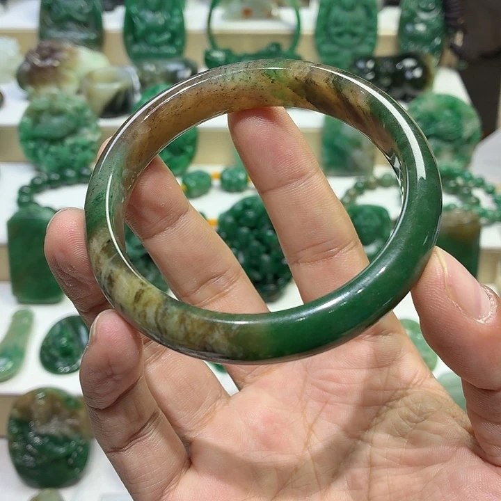 独山玉未镶嵌手镯62圈口