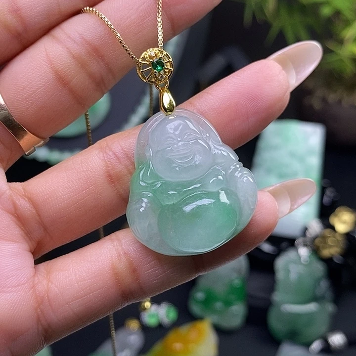 翡翠未镶嵌吊坠(赠链)
