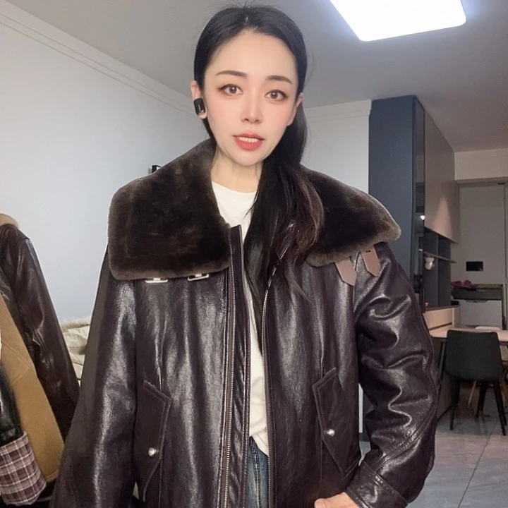 绵羊皮鹅绒配皮毛一体领M125斤内