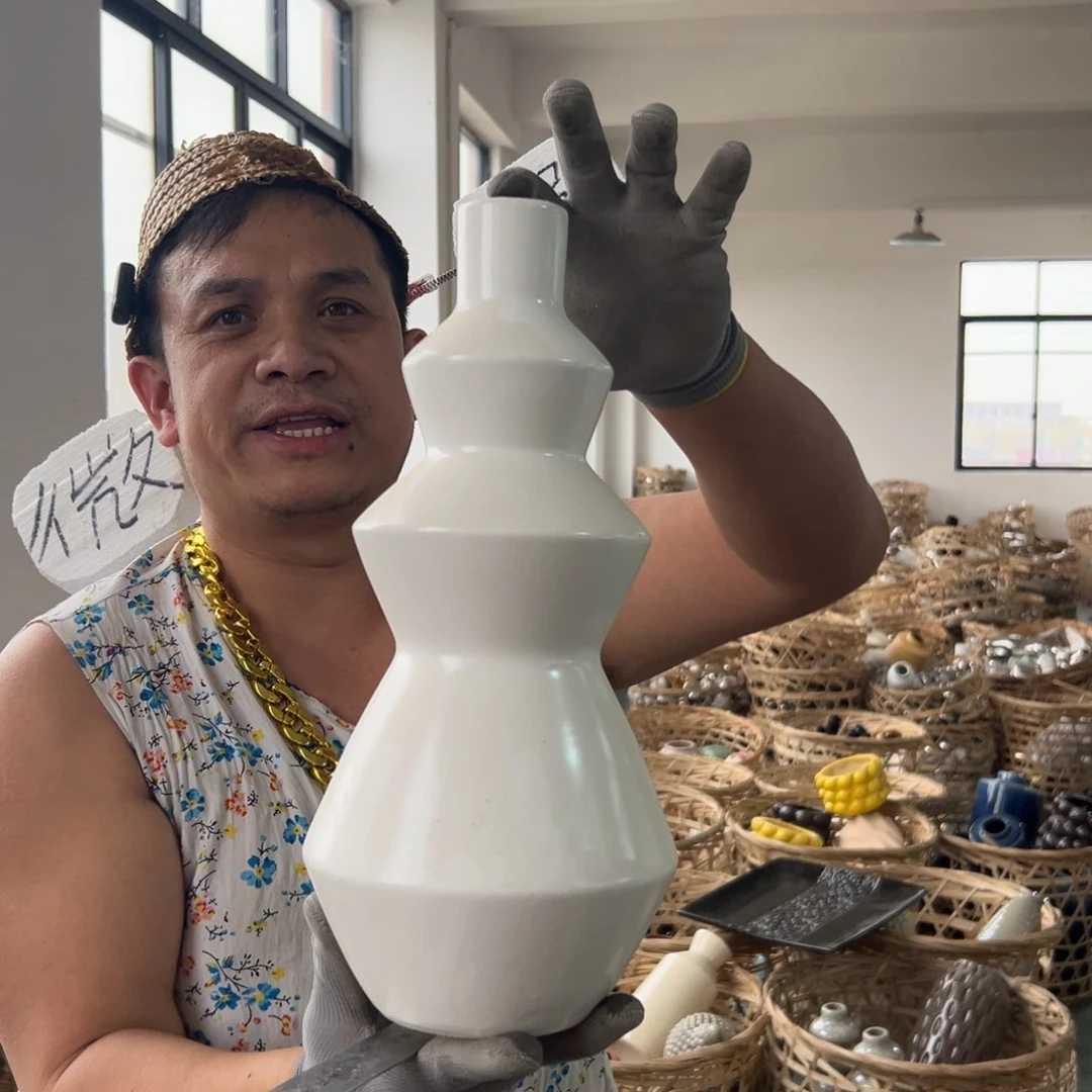 摆件29 号高中低温陶瓷工艺瓶（部分微瑕）