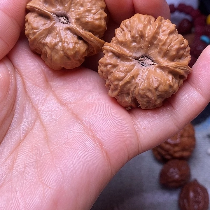 张***驴吊坠文玩核桃