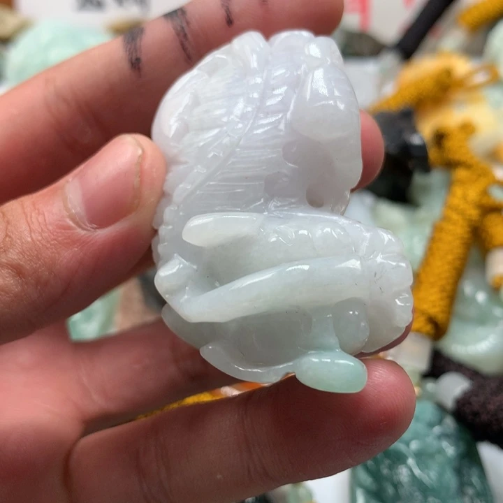 翡翠未镶嵌颈饰保真天然a货翡翠