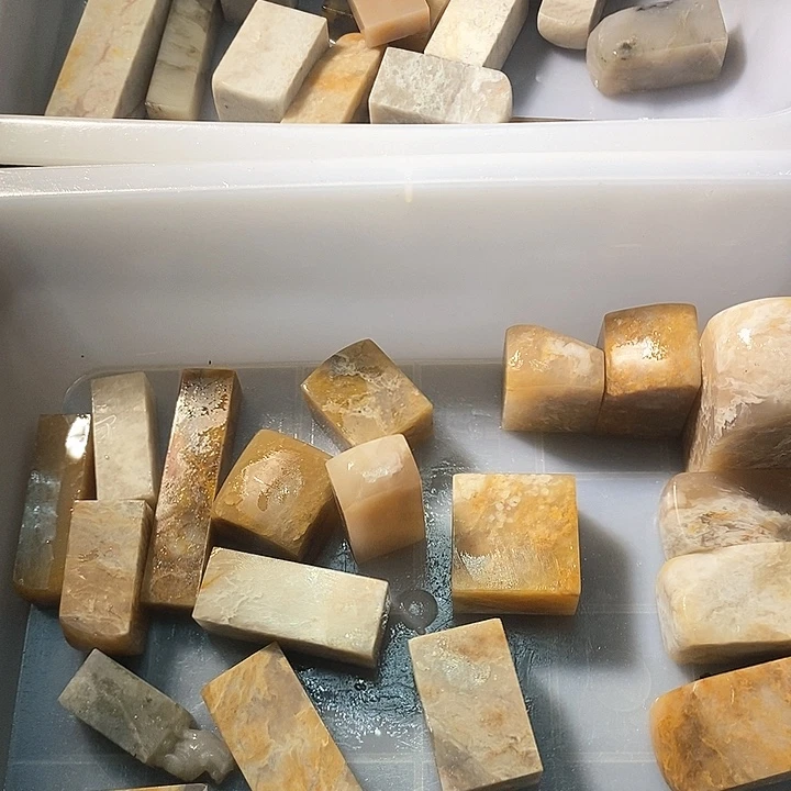 巴林石印石羽*巴林石雕刻艺术品