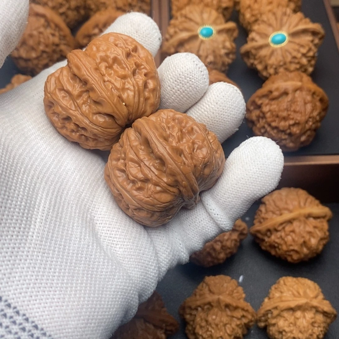 文玩核桃把件M****r元宝