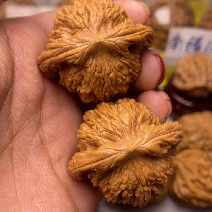 文玩核桃把件41虎头