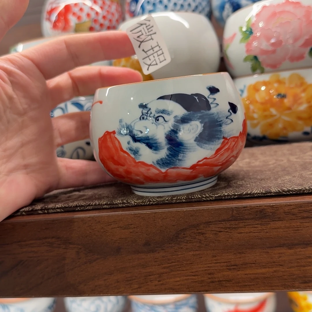 釉下手绘茶具微瑕