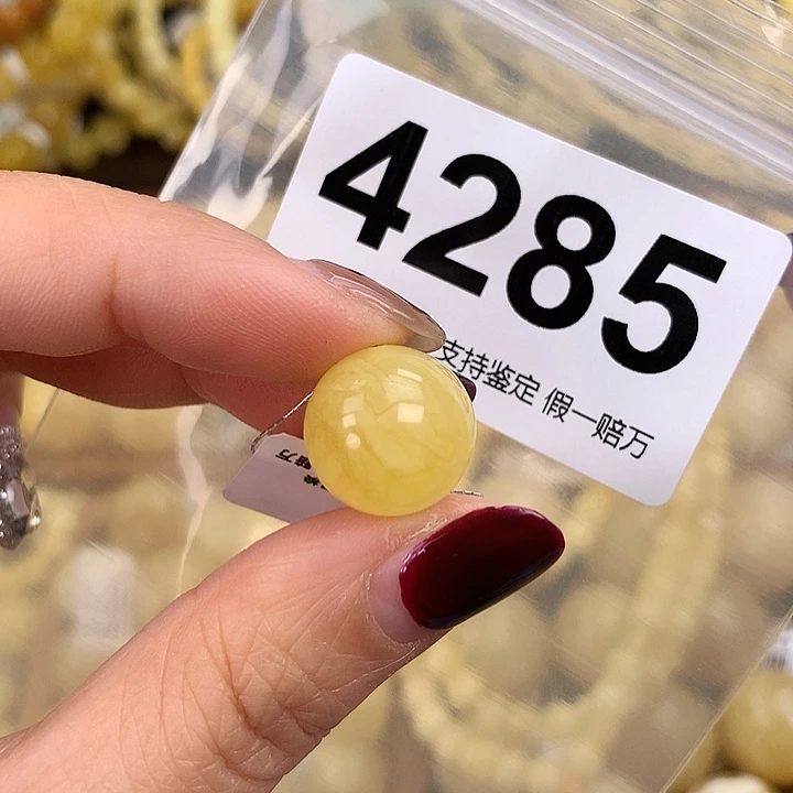 蜜蜡未镶嵌珠宝奇石15