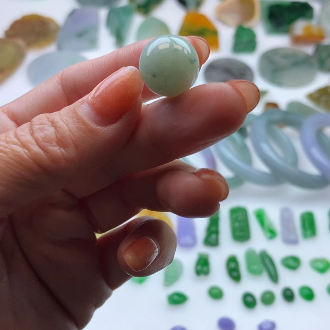 翡翠挂件未镶嵌天然翡翠