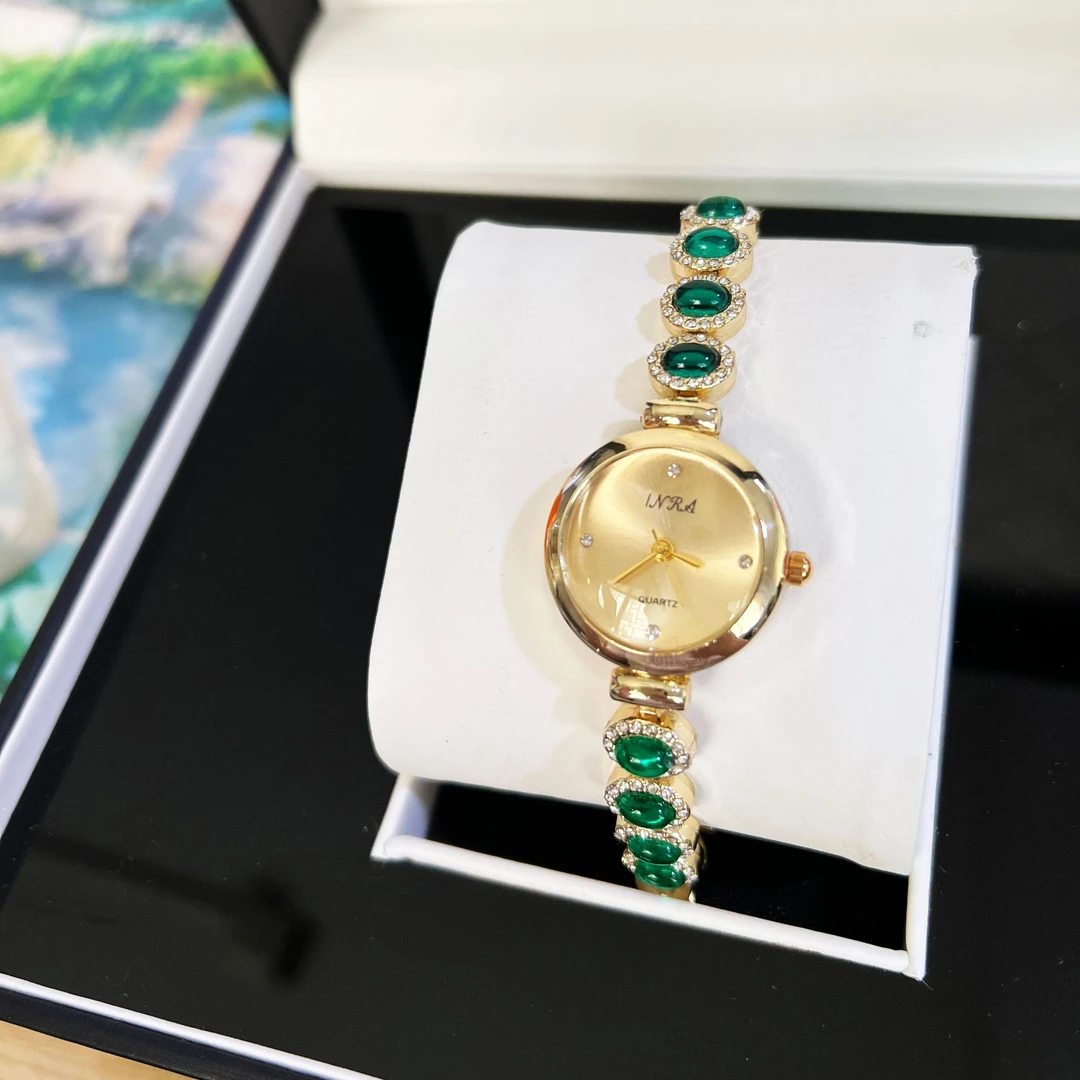 中古风·高级感·小表盘手链腕表绿带金面款 6912 M