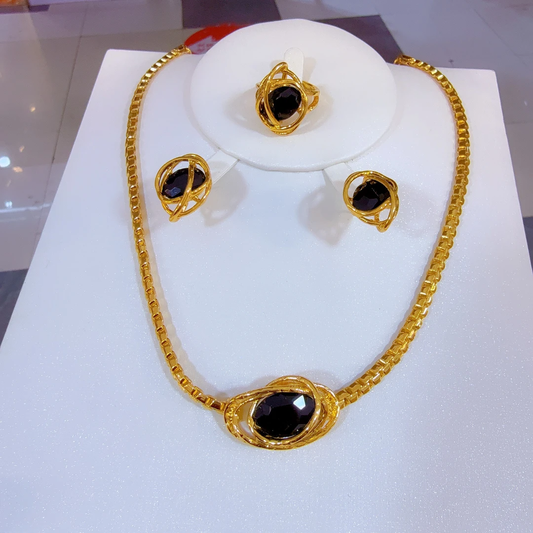 铜合金亚克力项链 新款时尚金子同款三件套首饰特好看百搭女士