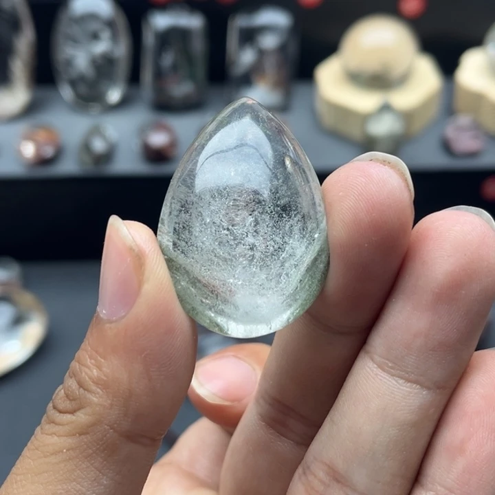 未镶嵌吊坠(赠链)水晶