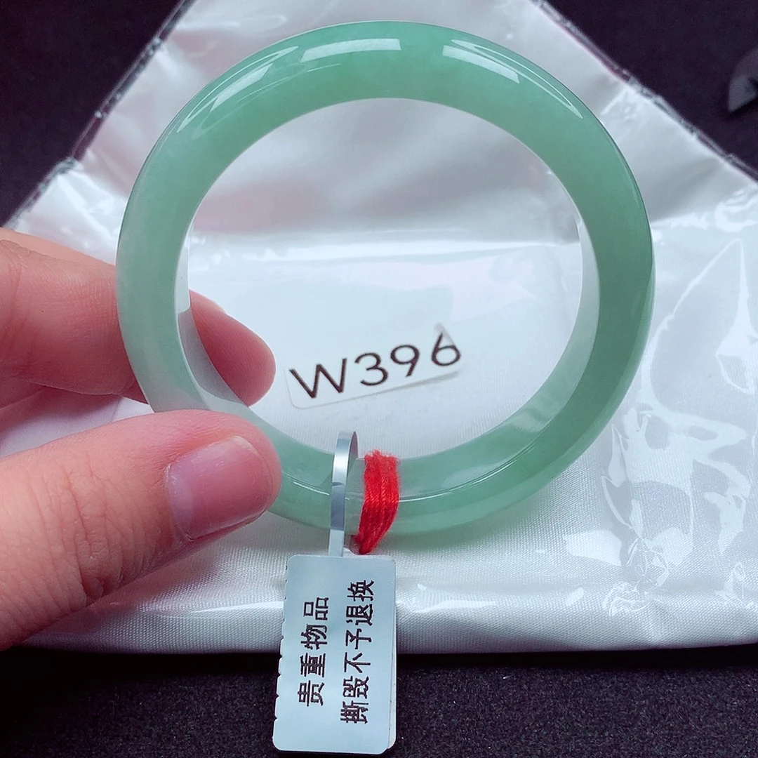 翡翠未镶嵌手镯天然缅甸翡翠A货