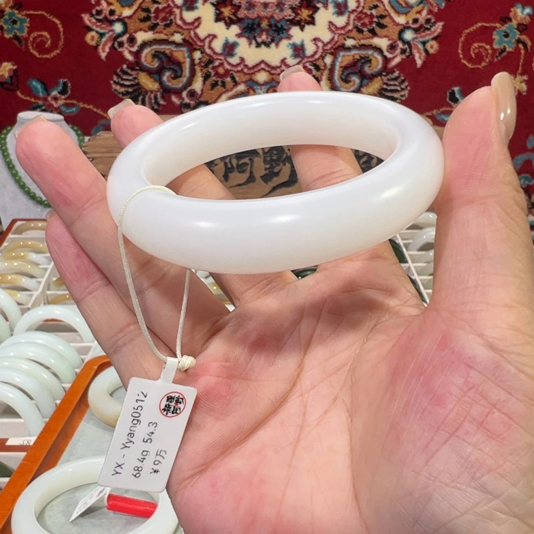 未镶嵌手镯和田玉55.5白月光新疆和田玉正圈