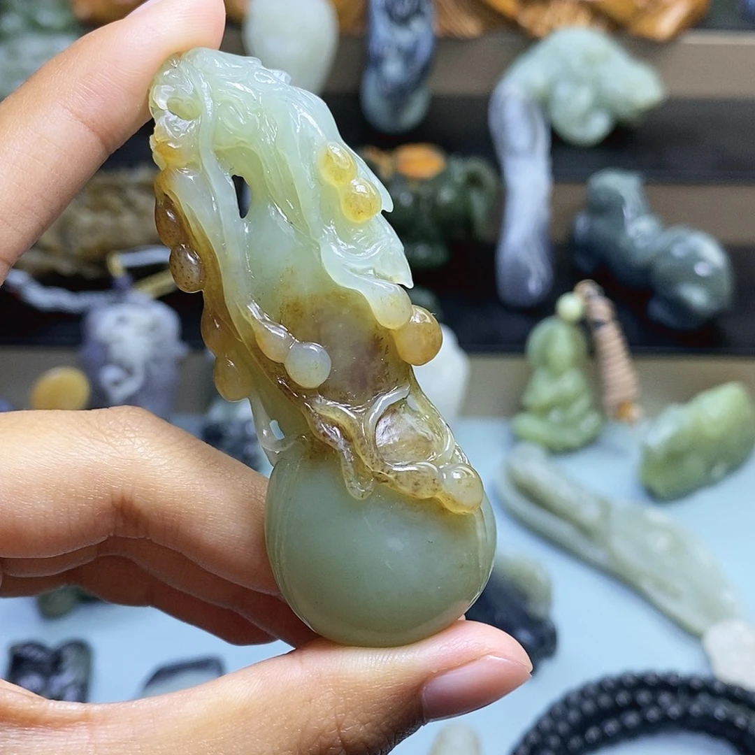 【闪购商品】颈饰未镶嵌和田玉风*?