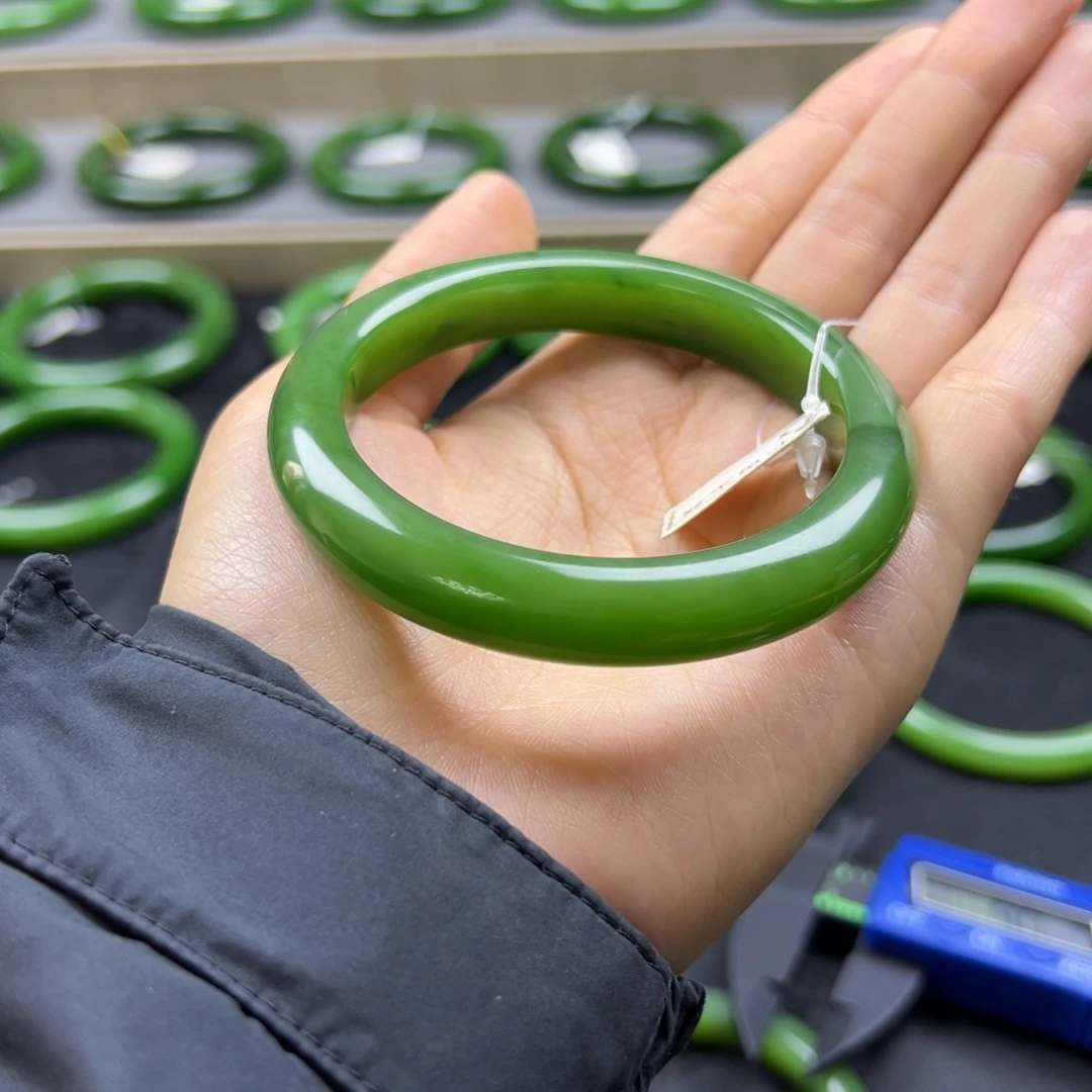 和田玉（碧玉）未镶嵌手镯碧玉高色艳底辣阳绿无黑5758