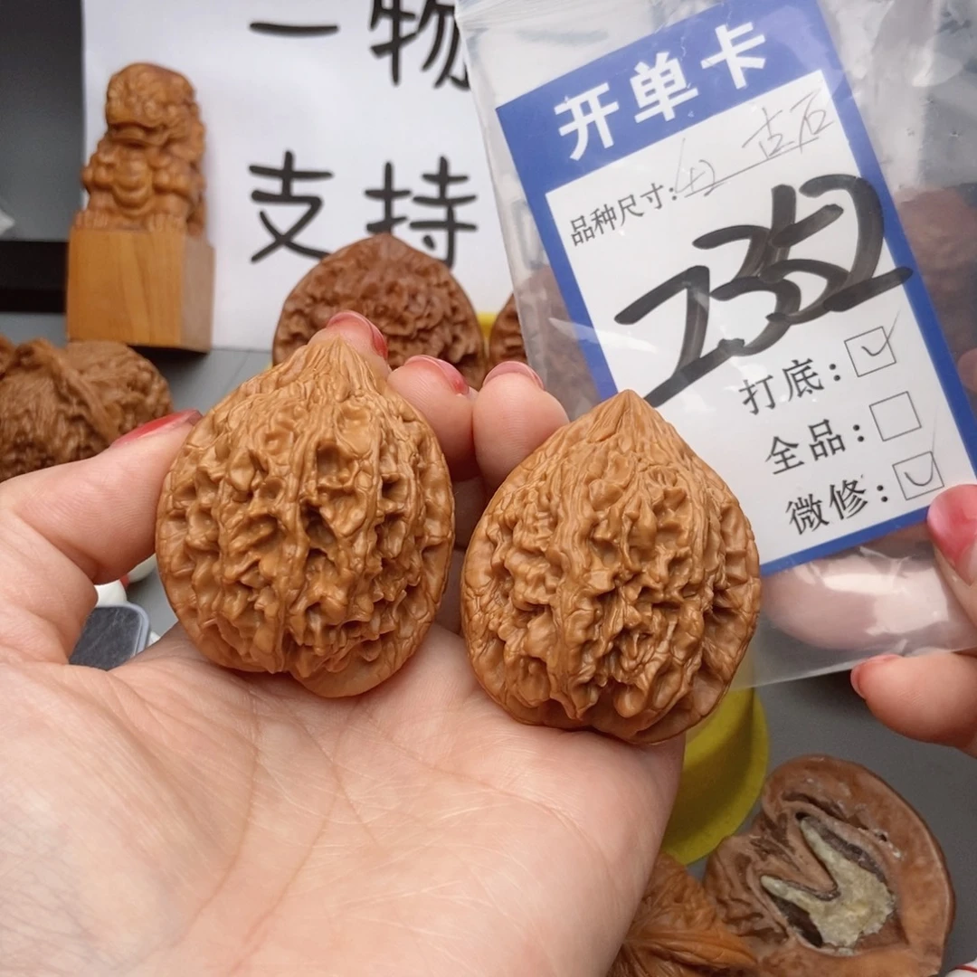桃核吊坠核桃大故事