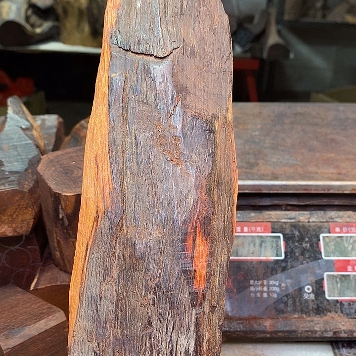 贼***行檀香紫檀（小叶紫檀）