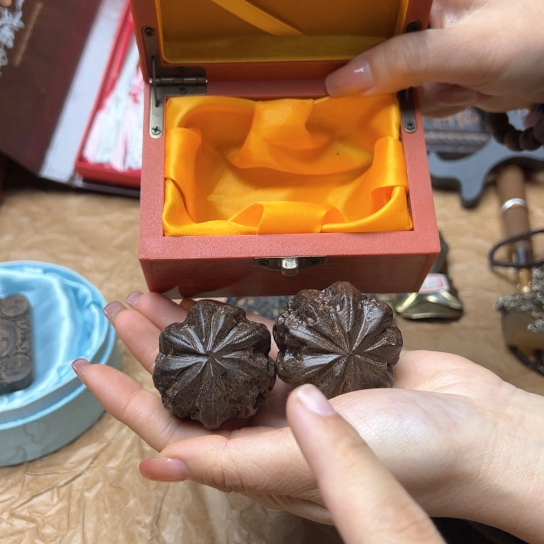 滴血莲花菩提吊坠