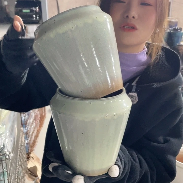 红陶瑕疵口13高18